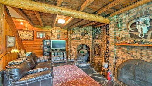 Sasquatch Inn Retreat Near Fishing and Hunting! - Foto 3