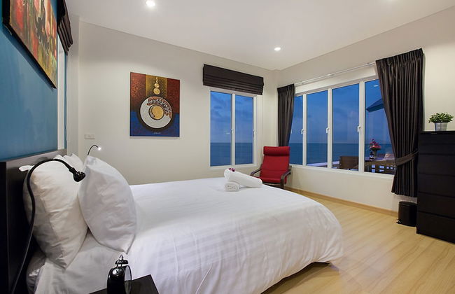 The Moonrakers - Photo 5