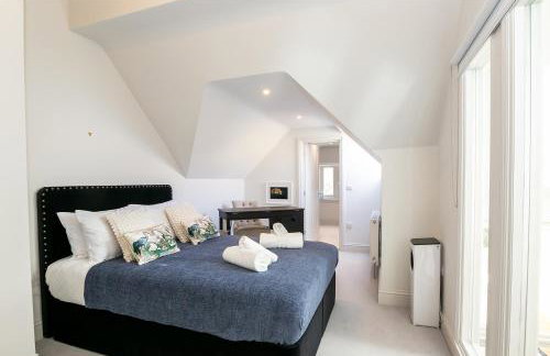 Field House - Stunning 3 Bedroom Home in Kingham! - Photo 18