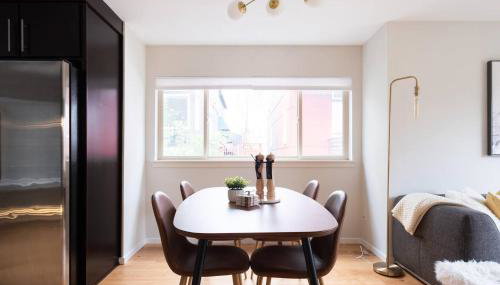 Stylish Urban Loft wFloating Stairs&Fireplace - Foto 2