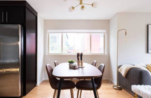 Stylish Urban Loft wFloating Stairs&Fireplace - Foto 2