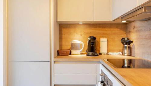 HJ 18 by ROCKCHAIR Apartments l SUPERHOST Status l Super Flat, 2 Bedrooms 2 Bathrooms Balcony Elevator welcomes you! - Foto 3