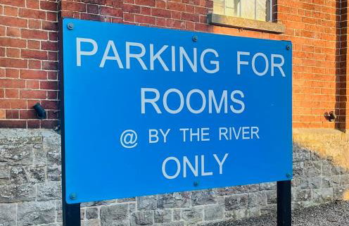 By the River - Foto 44