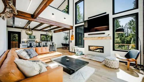 Cedar Haus Modern Family Haven w Game Room Hot Tub EV Charger Fully Fenced Yard Dogs OK - Foto 2