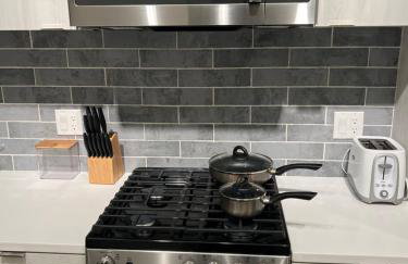 Heart of Hollywood - Walk of Fame Studio - 1bd or 2bd with View - Free parking - Balcony - Wifi - Rooftop - Gym - Upscale amenities - Foto 36