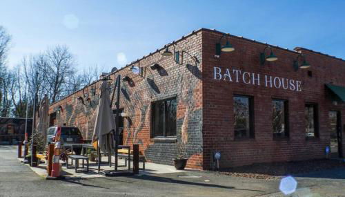 Queen Bed in Dilworth ◈ Shopping ◈ Restaurants - Foto 3