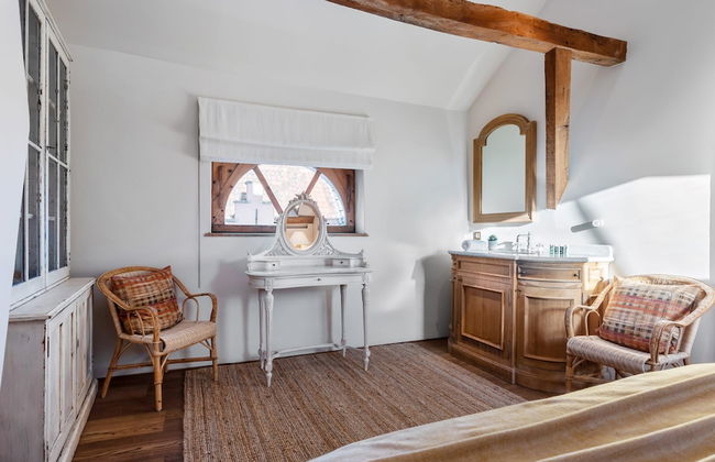 Beautiful and Authentic Penthouse in Bruges Center - Photo 17