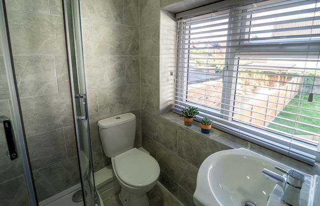 Impeccable 1-bed Studio in Birmingham - Photo 7