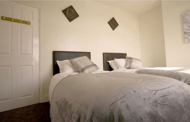 RoomTel - Brook House - Photo 11