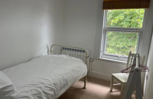 Large central 3 bedroom apartment superking 5 guests - free parking - Photo 12