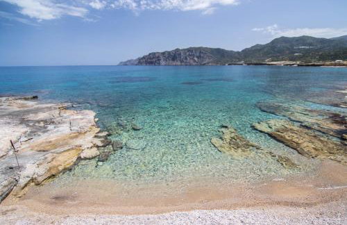 The Wave House By Plakalona Villas & Apartments - Photo 3