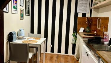 Fleure de Ly / Superb studio flat in Old Town - Foto 5