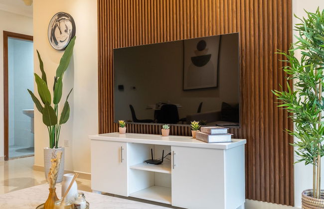 Luxe Apartments near Dubai Mall, Burj Khalifa - Pool, Gym, & Parking by Sojo Stay - Photo 56