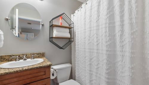 Downtown Ocean Springs Townhouse 3 bedrooms - Foto 5, towels, Shower