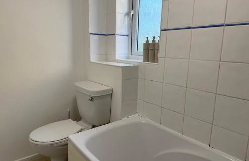 Entire House with Garden and Office - Foto 15