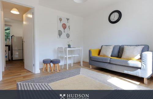 1-Bedroom Apartment with Parking - Foto 1