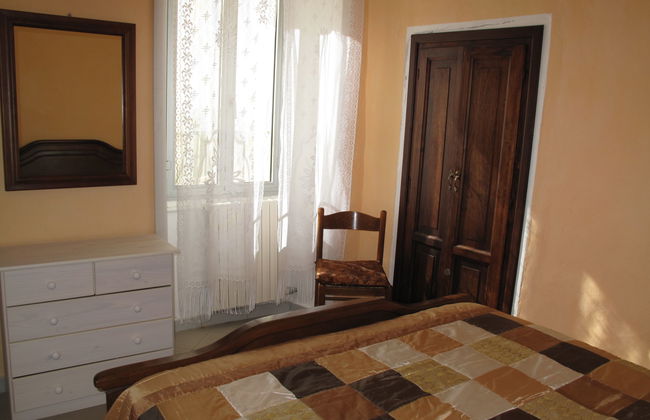 3 bedroom Apartment in Cipressa with garden - Photo 12