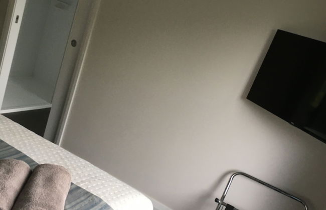 Dolphin Lodge - Photo 48