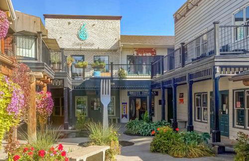 The Electric Bungalow - Photo 59