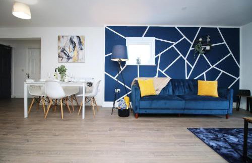 Casa di pietra - Cardiff City centre apartment with patio, Free private parking - Foto 18