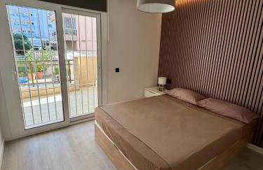 TuristMar - Amplio Apartamento en Salou con piscina, a 2 minutos de la Playa - Foto 10