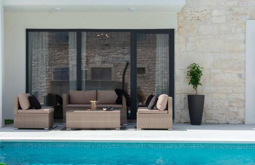 Designer Villa Simone - Modern & Heritage Style with Office - Foto 13