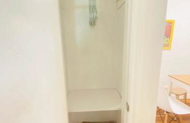 Apartment in the Heart of Calle 8 with Parking - Foto 54