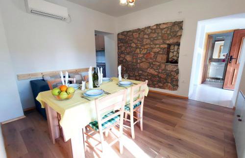 Villa Mira Garica by El-Pi Tours - Photo 9