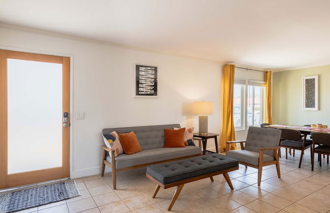 Relax at the 3BR Tranquil Oasis in Palm Springs - Foto 34