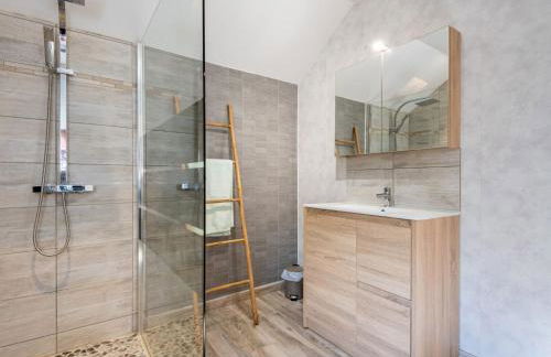 Chalet Le Petit Chalet by Interhome - Foto 16