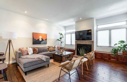 Your Home in San Diego - Two-car Garage - Foto 19