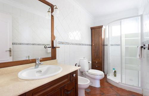 Fantasticas vistas al mar, playa y piscina - Foto 17