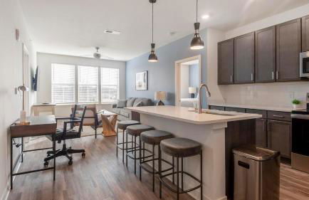 Landing Stylish 2BD Clubhouse - Foto 10