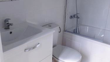 petite maison avec jardin dans banlieue de Paris - Foto 3, Shower