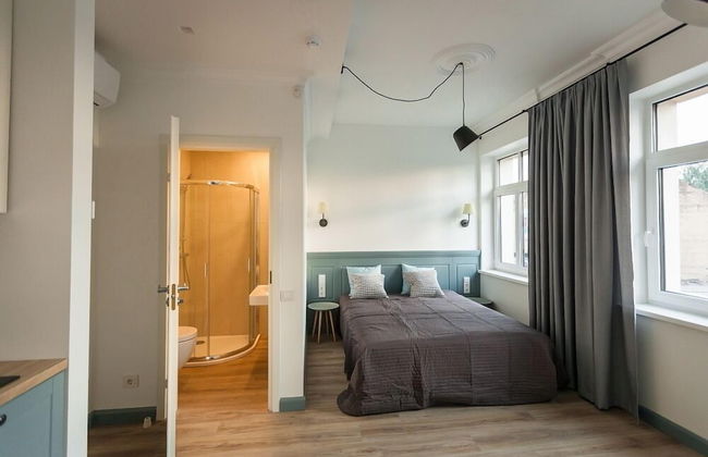 9010 Apartments - Photo 32