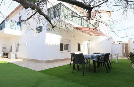 Sol Cavet con jardin Portaventura - Photo 67