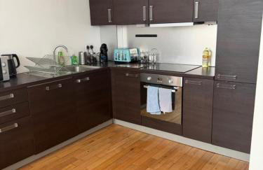 Close to centre 2 bedroom apartment - Foto 13