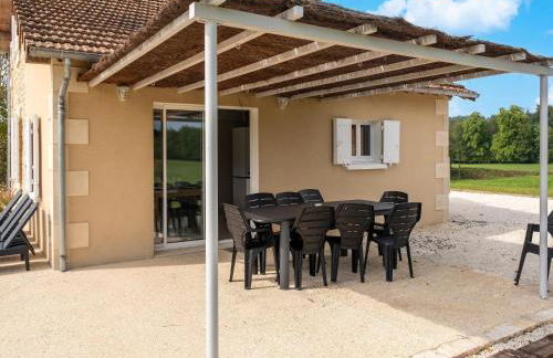 Charming Holiday Home with Private Pool - Foto 25