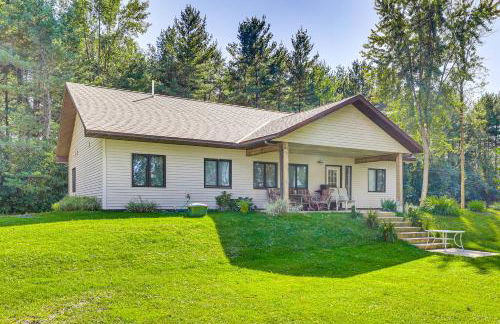 Lake Champlain Retreat with Grill, Fire Pit! - Foto 23