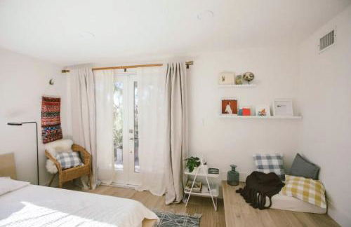 Private and Quiet Los Feliz Guest Suite with VIEWS - Foto 8