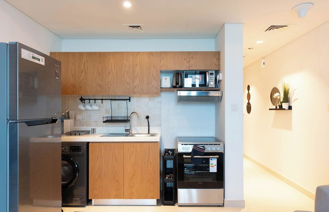 Bloomfields Premium STU Canal View - Photo 5