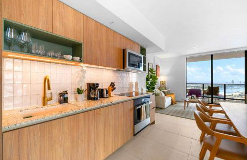 From 43th Floor a Luxury Condo Awaits For You! - Foto 38