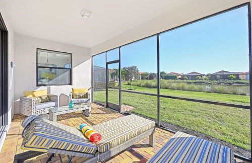 Modern waterfront home in Artesia with pool/gym - Photo 27