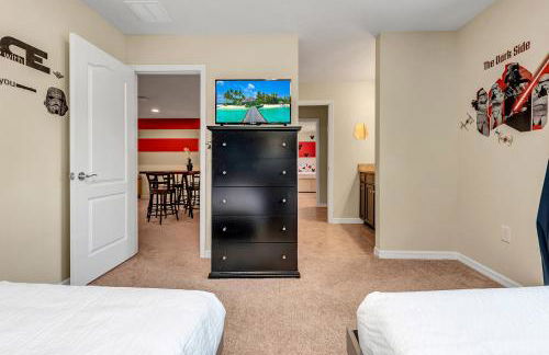 Villa W/ Pool, Movie Theater & Game Roomsleeps 20 - Photo 100