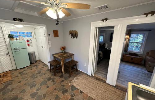 Escape to a Streamside Cabin in the Lower Catskills - Foto 14