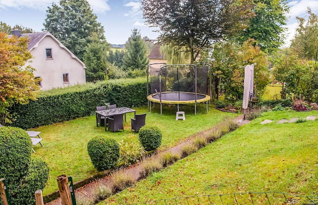 Tranquil Holiday Home With Private Garden - Photo 31