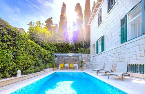 Stone Villa Majestic w Pool - Split Center - Photo 9