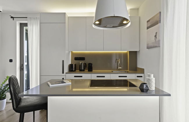 Posh 1BR Apartment in Chalandri - Photo 7