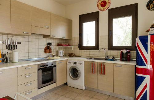 The Corner House at Gennadi Court - Foto 10