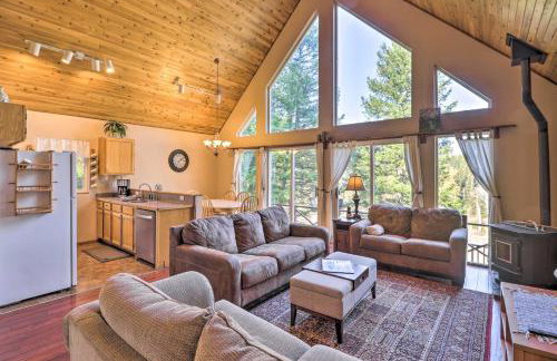 Riverfront Hungry Horse House with Large Deck! - Foto 9